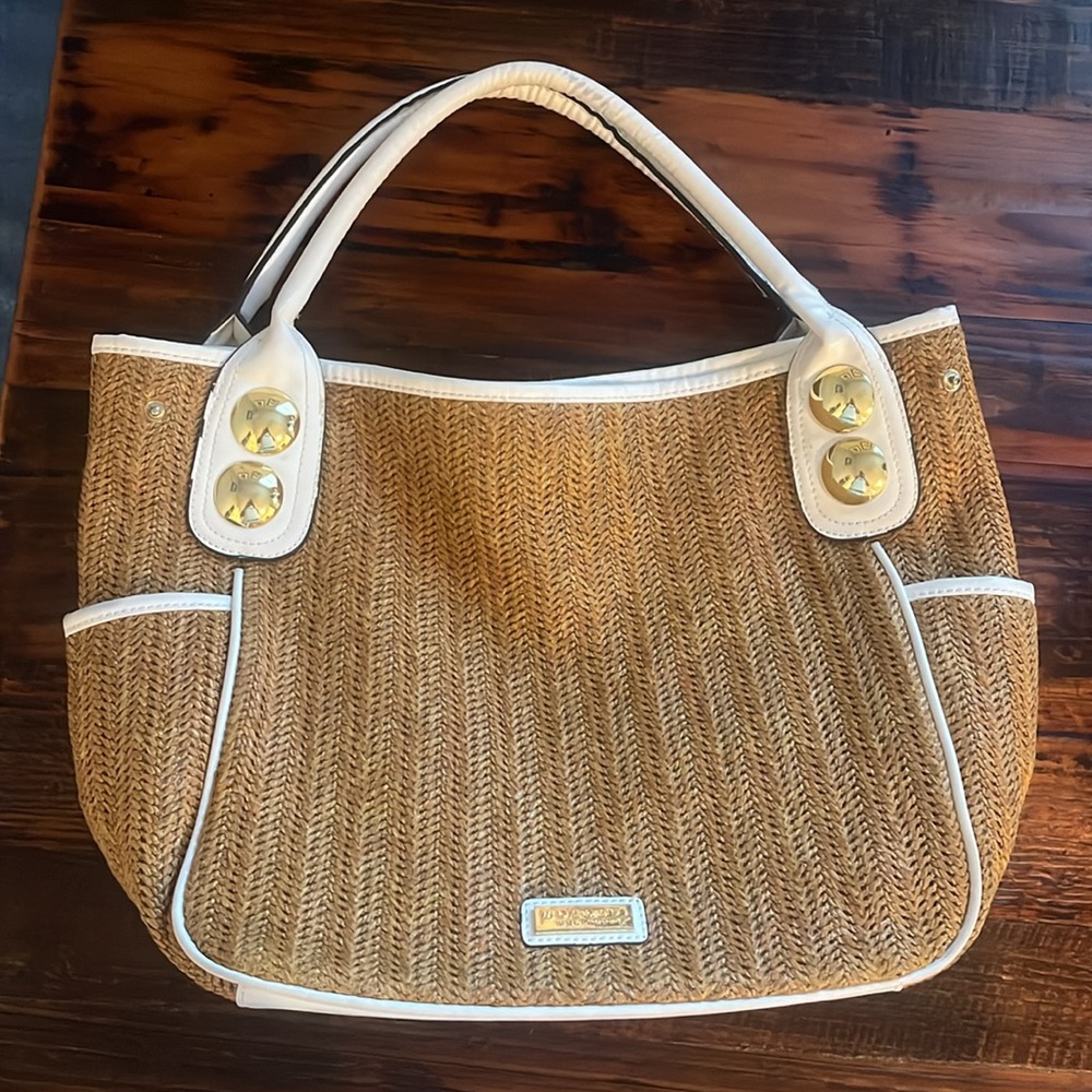 Mondani Tan Woven Straw & White Pleather Shoulder Bag with Gold Rivets